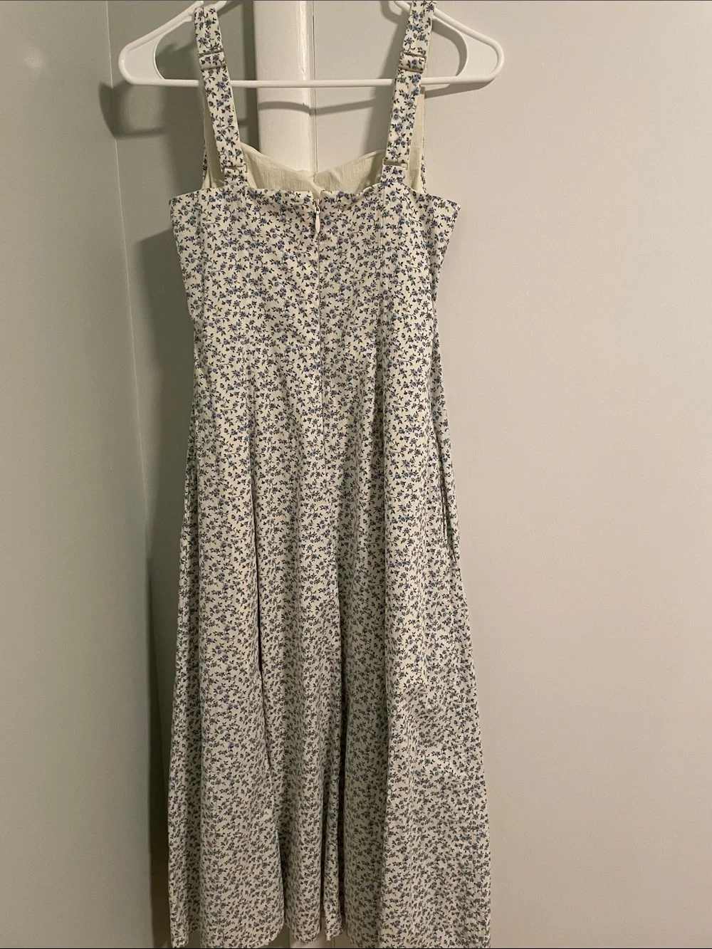 Abercrombie & Fitch White Maxi Dress with Blue Ditsy Floral
